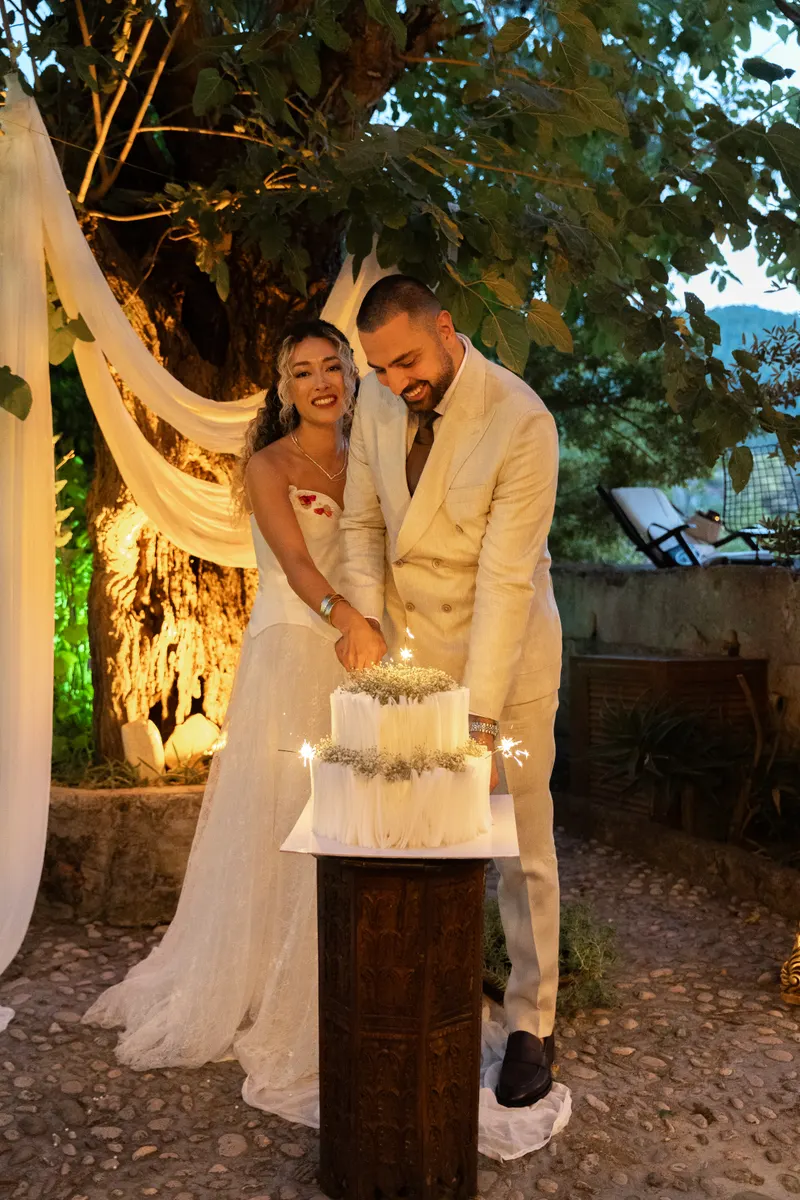 Merthan ve Fatoş engagement photo - Couple