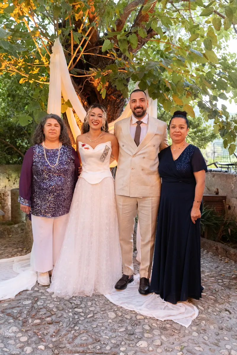 Merthan ve Fatoş engagement photo - Family