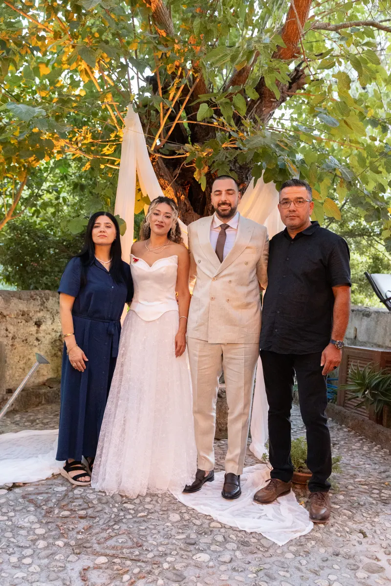 Merthan ve Fatoş engagement photo - Family