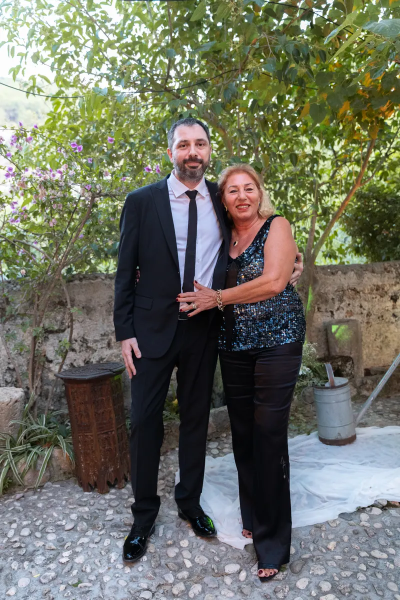 Merthan ve Fatoş engagement photo - Family